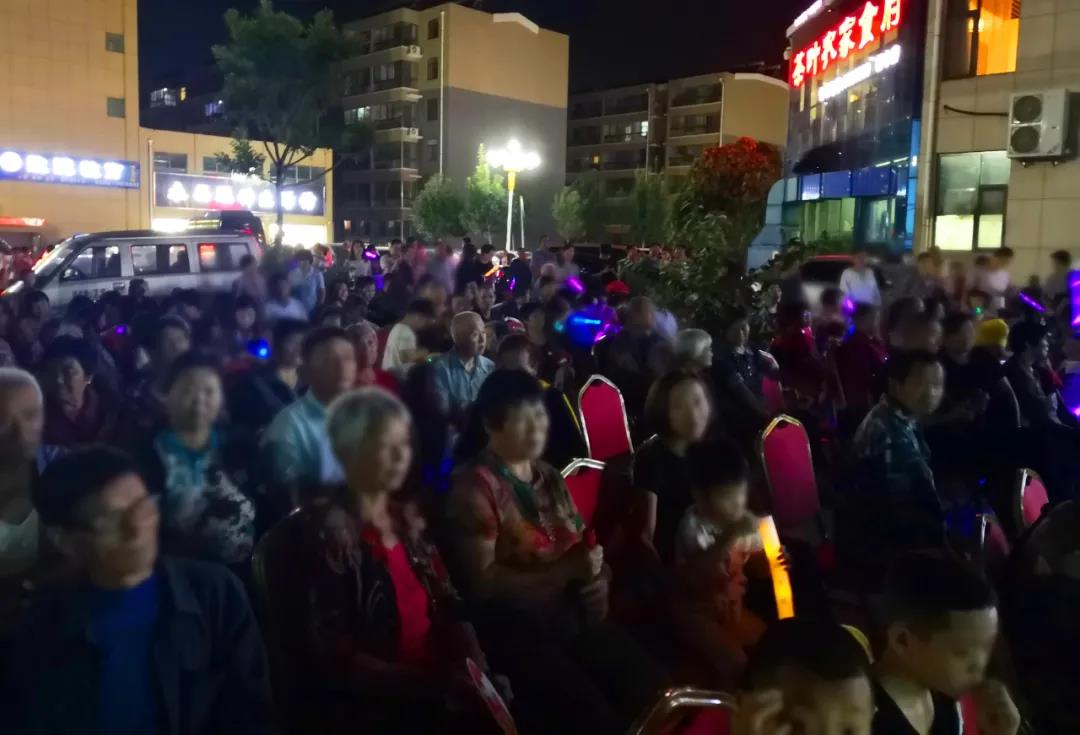 进城买房 值选凤栖台丨兴宇集团10周年感恩巡演裕丰社区站圆满收官！(图2)