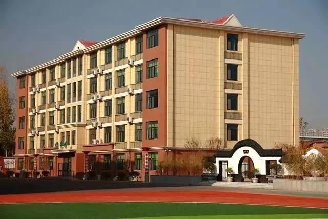 龙厢首府|天生焦点，红盘热销！这个明星大盘凭借的是...(图4)