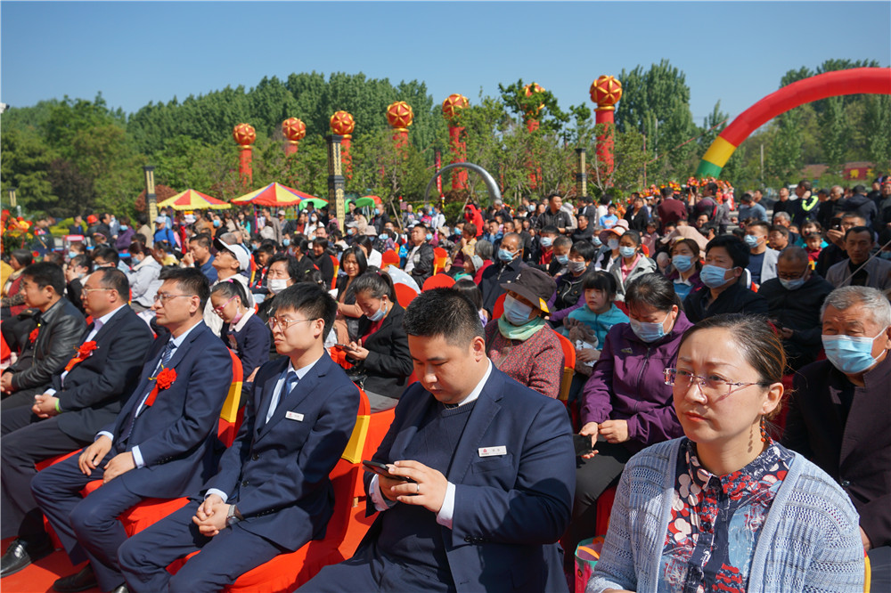 玉龙湾·玉园 | 封顶仪式暨五一嘉年华荣耀盛启(图6)