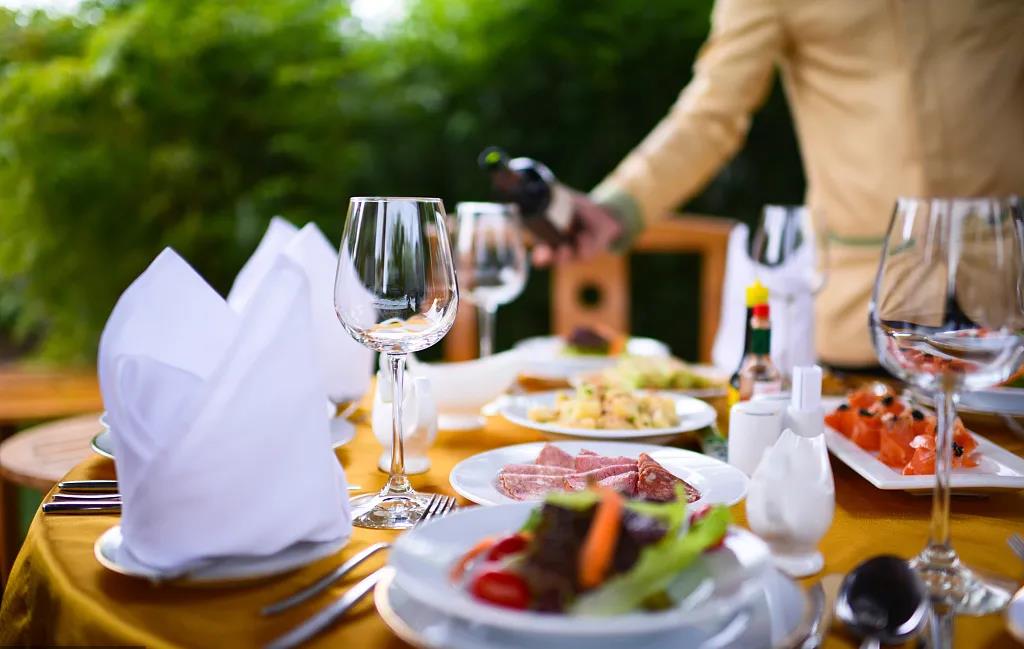 中国铁建·嬴兴园丨海鲜大咖高定私宴，品味盛夏(图5)