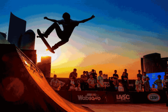 中洋·悦澜府|滑板彩绘 炫酷来袭(图1)