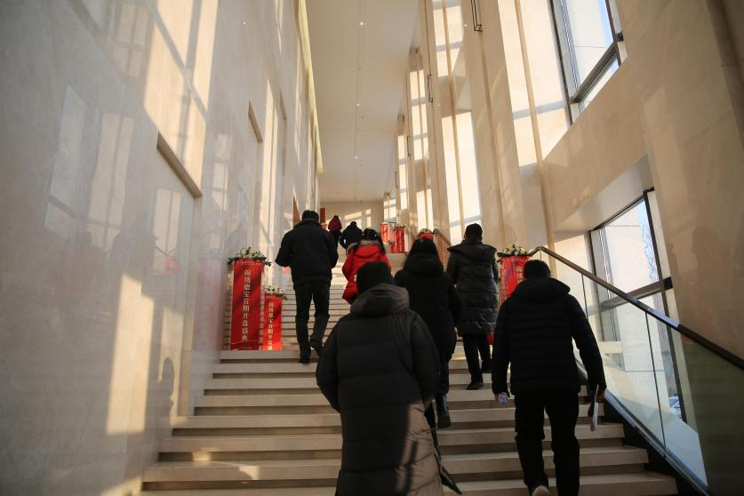 喜报 | 锦绣德宝首开大捷，2小时劲销1亿，引燃钢城抢房盛况！(图9)