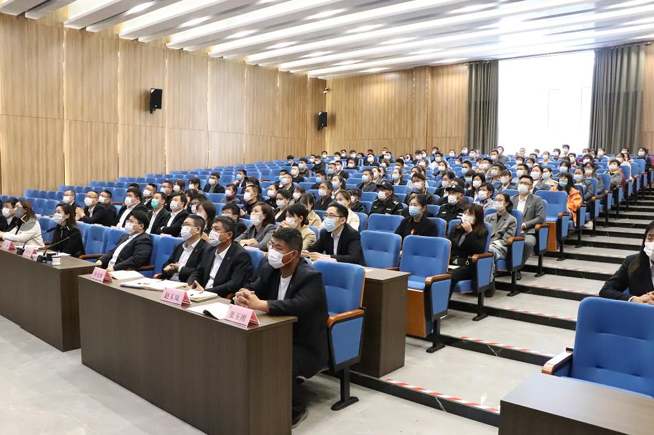 致敬平凡中的伟大 | 兴宇集团宇航地产抗疫先锋表彰会圆满举行(图2)