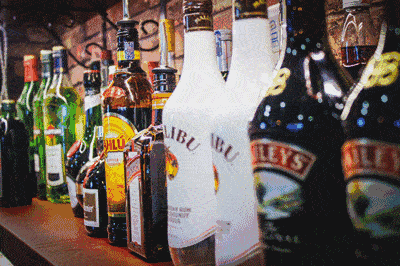 尖叫618，鸡尾酒夜购趴丨凤栖台微醺之夜，8套特价房等你来抢！(图2)