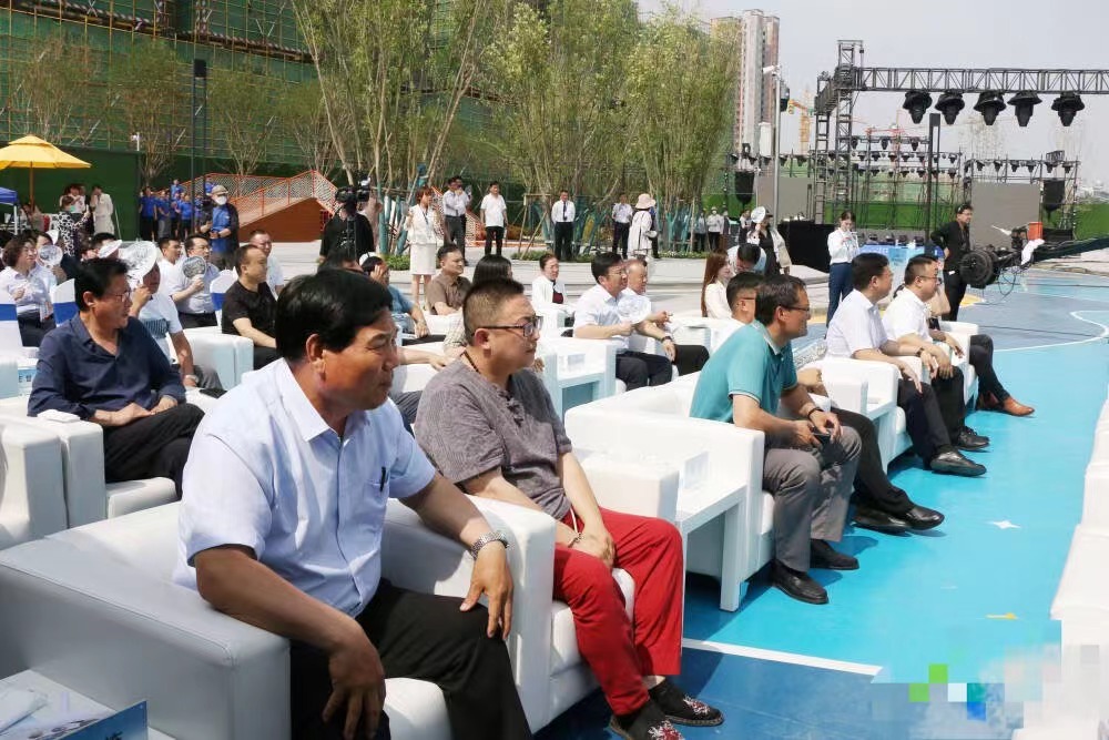 龙玺台·生活美学馆开馆暨莱芜区新时代文明实践站—青少年活动中心挂牌、莱芜书房开馆仪式举行(图17)